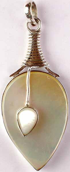 Buy Shell Designer Pendant of Sterling Silver by Exotic India Art